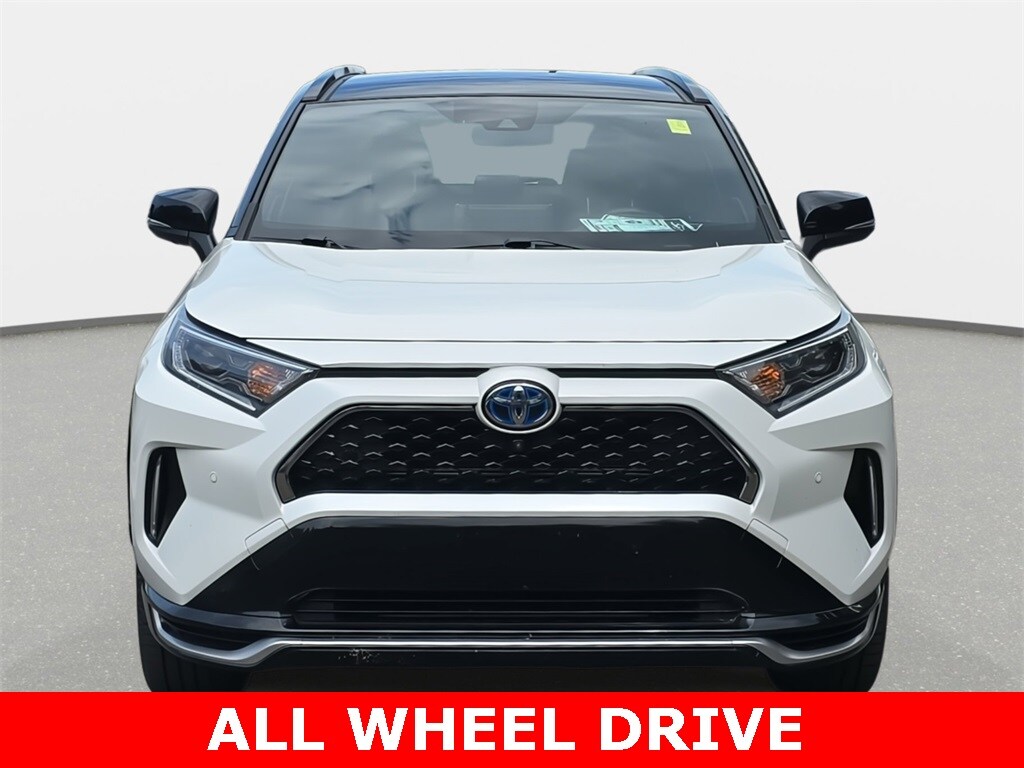 2021 Toyota RAV4 Prime XSE photo 2