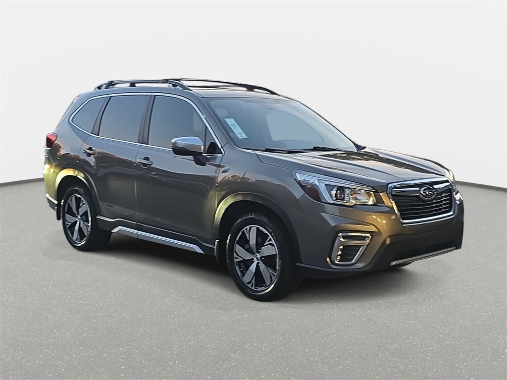 2020 Subaru Forester Touring photo 3