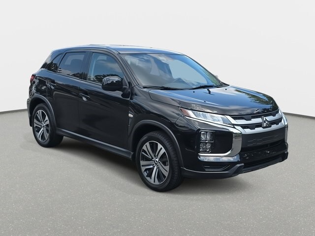 2023 Mitsubishi Outlander Sport ES photo 3