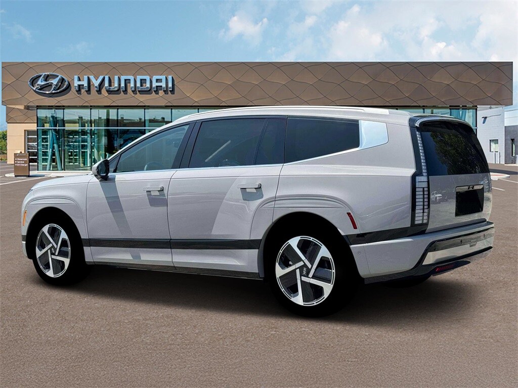 2026 Hyundai Ioniq photo 4
