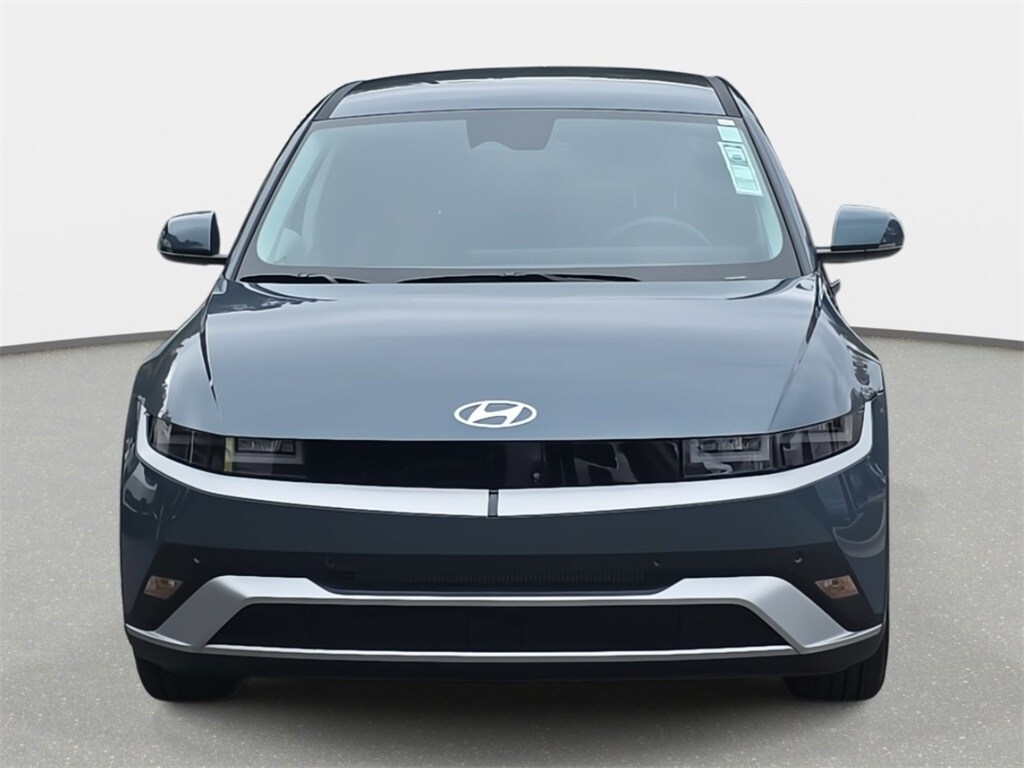 2026 Hyundai Ioniq 5 SEL photo 2