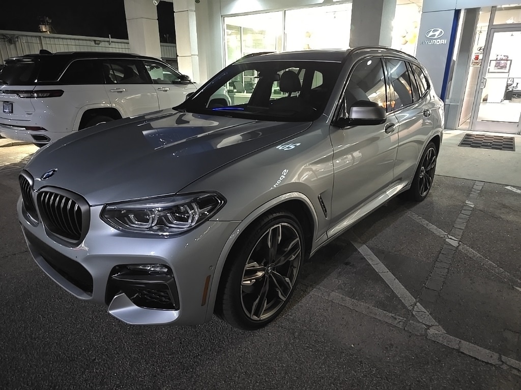 2021 BMW X3 40i's photo