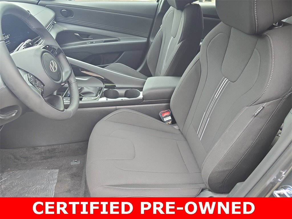 2025 Hyundai Elantra Blue - Photo 15