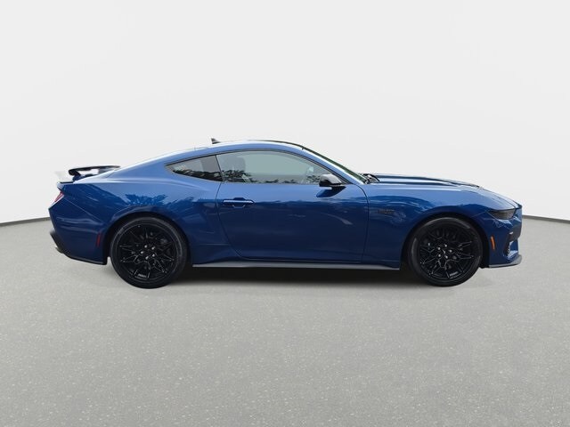 2024 Ford Mustang GT Premium photo 4