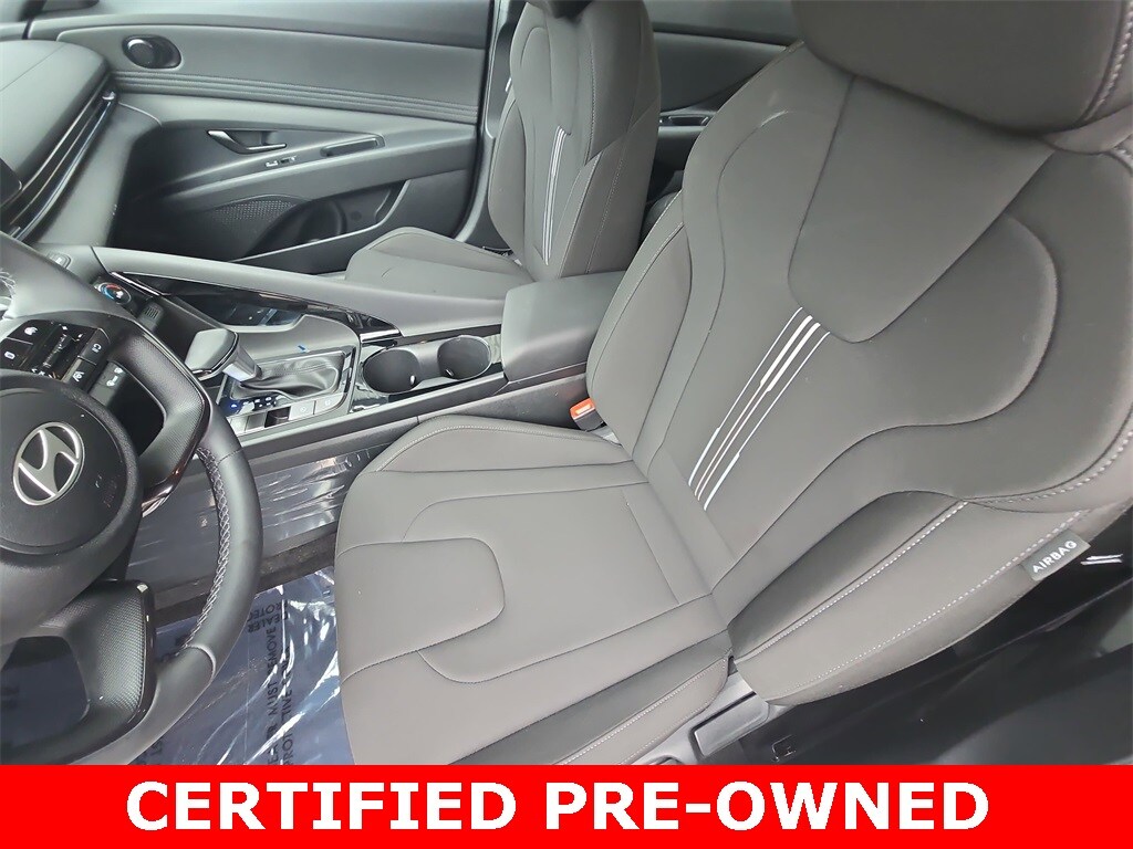 2025 Hyundai Elantra Blue - Photo 15