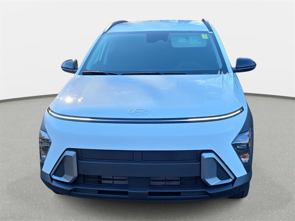 2026 Hyundai Kona SEL photo 2