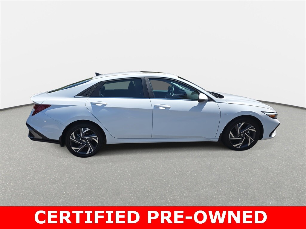 2025 Hyundai Elantra Hybrid Limited photo 4