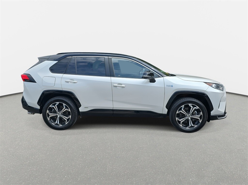 2021 Toyota RAV4 Prime XSE photo 3