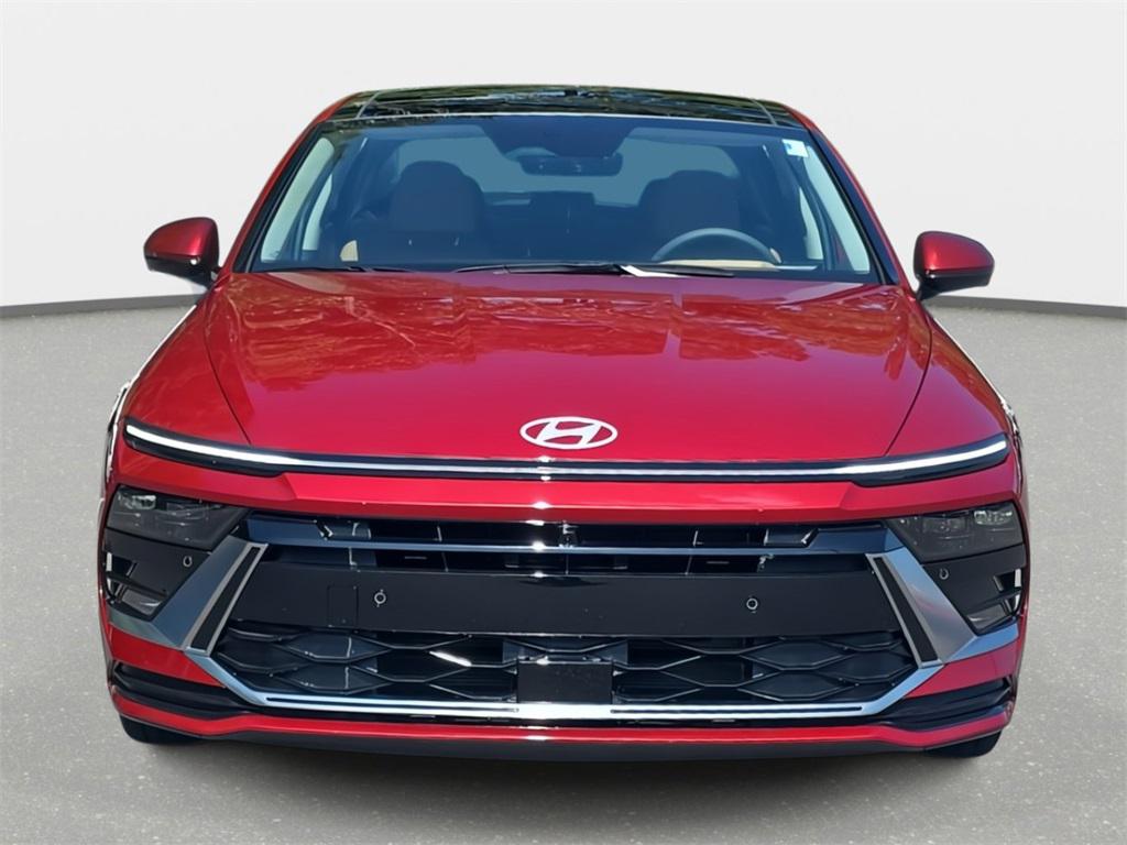 2025 Hyundai Sonata Hybrid Limited photo 2