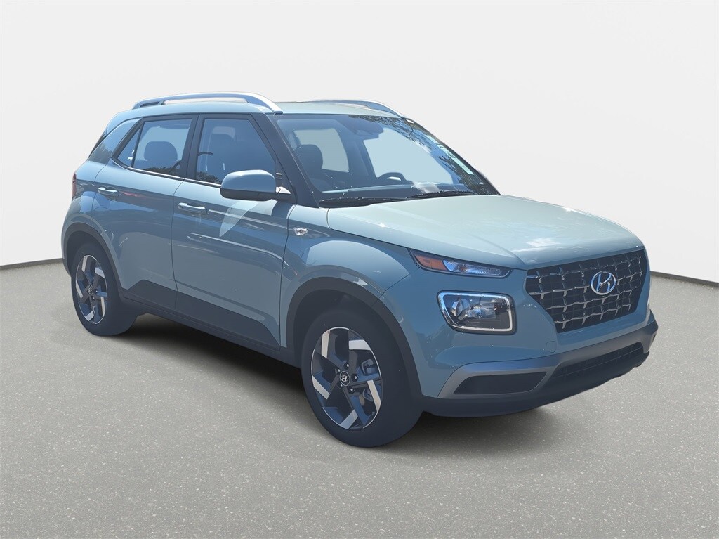 2026 Hyundai Venue SEL photo 3