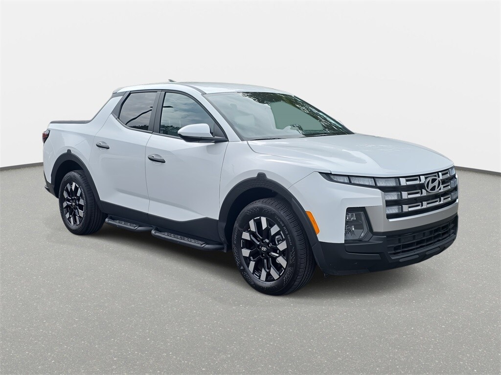 2025 Hyundai Santa Cruz SE photo 2