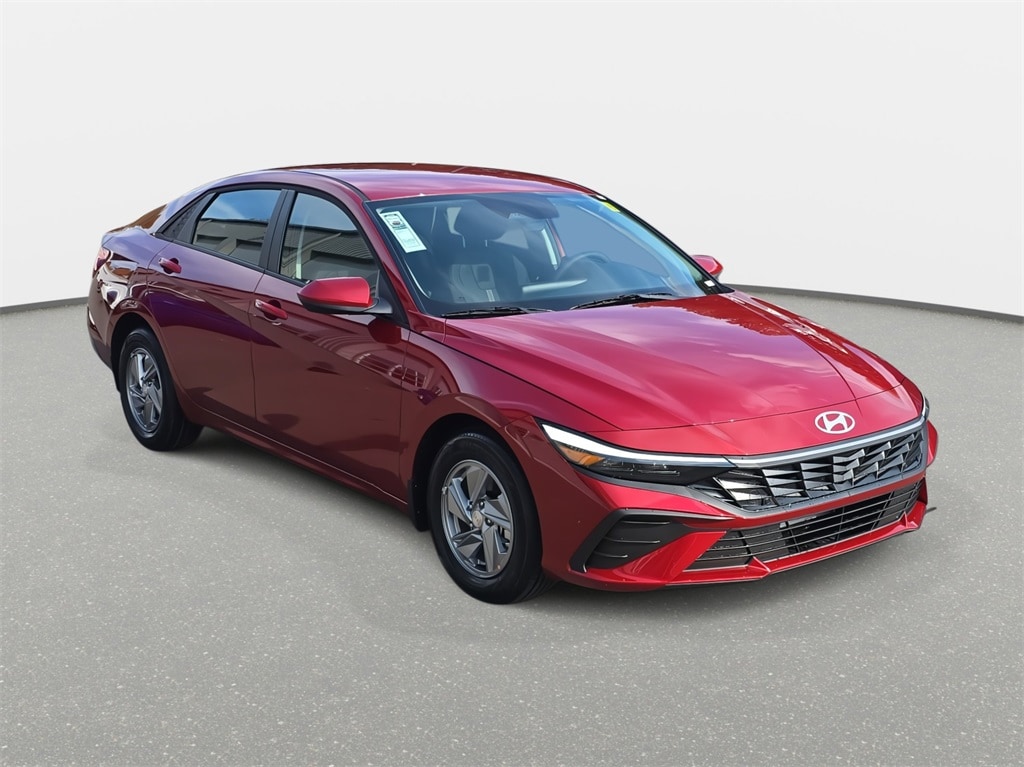 New 2026 Hyundai Elantra SE Sedan