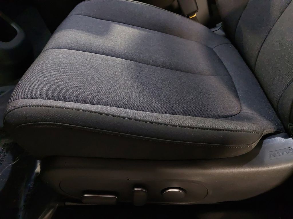 2025 Hyundai IONIQ 5 SE - Photo 29