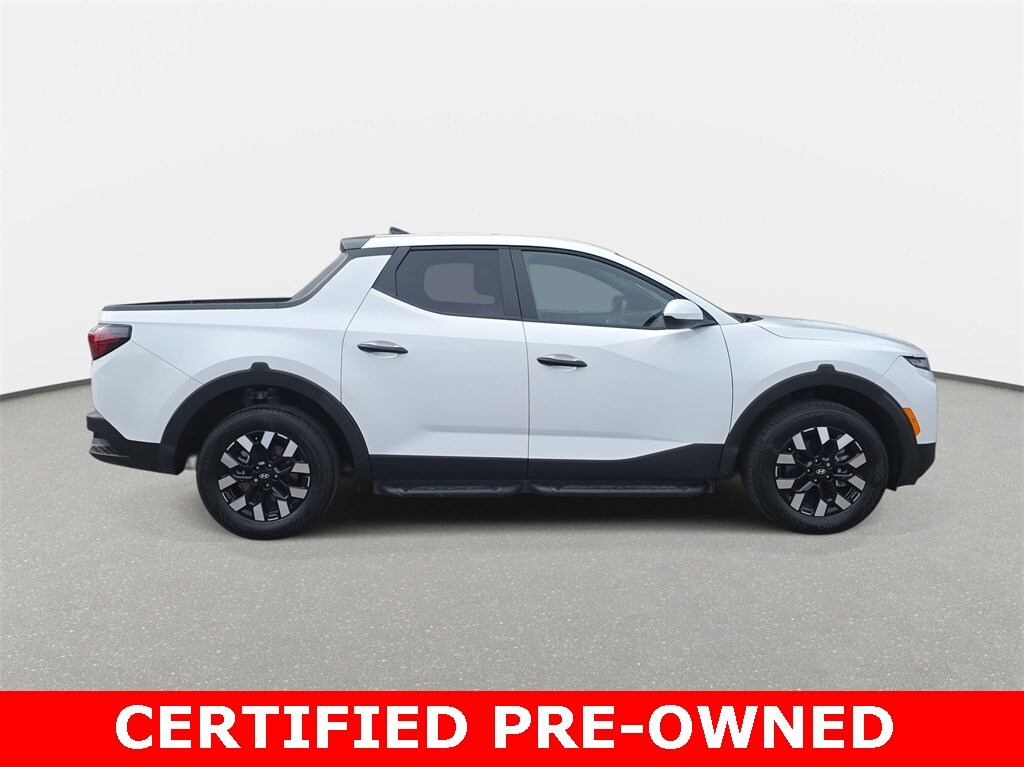 2025 Hyundai Santa Cruz SE photo 3