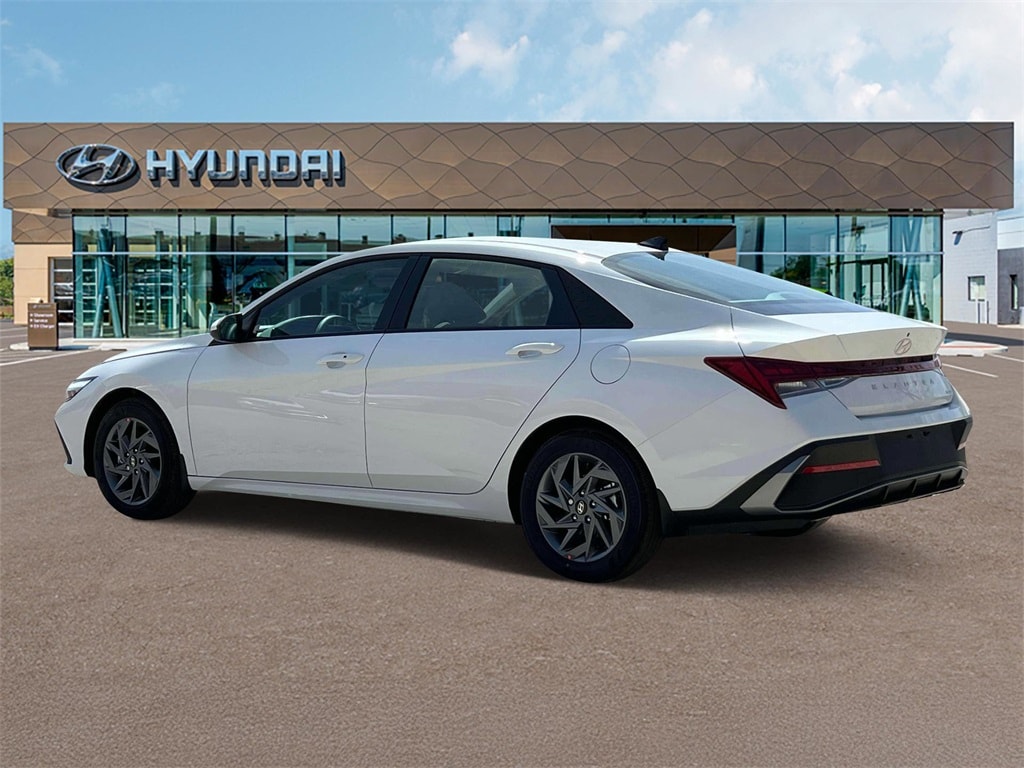 New 2025 Hyundai Elantra Hybrid Blue Sedan