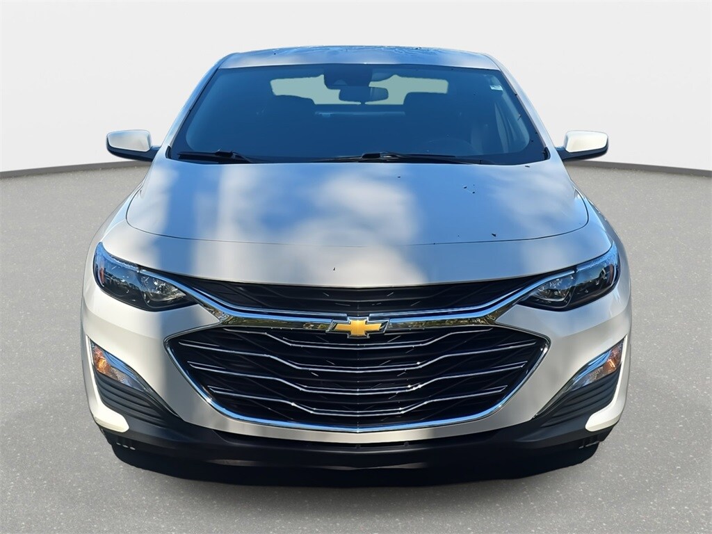 2023 Chevrolet Malibu LS photo 2