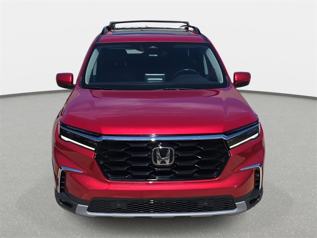 2023 Honda Pilot Touring photo 2