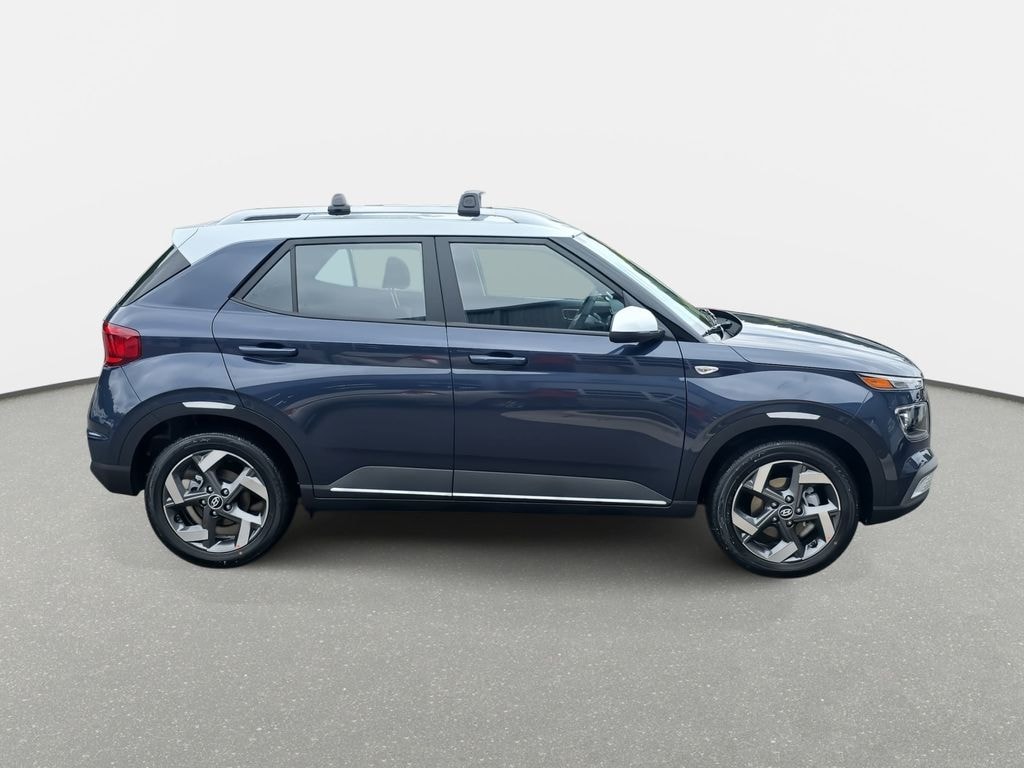 New 2026 Hyundai Venue SEL w/Two-Tone Roof SUV
