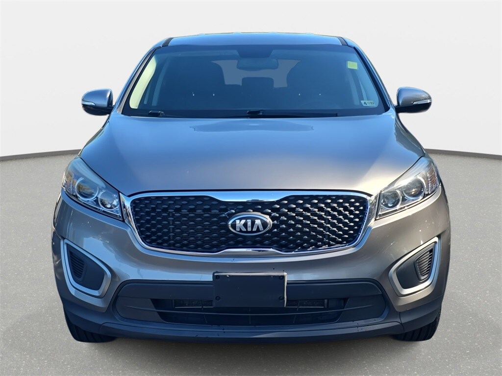 2017 Kia Sorento L photo 2