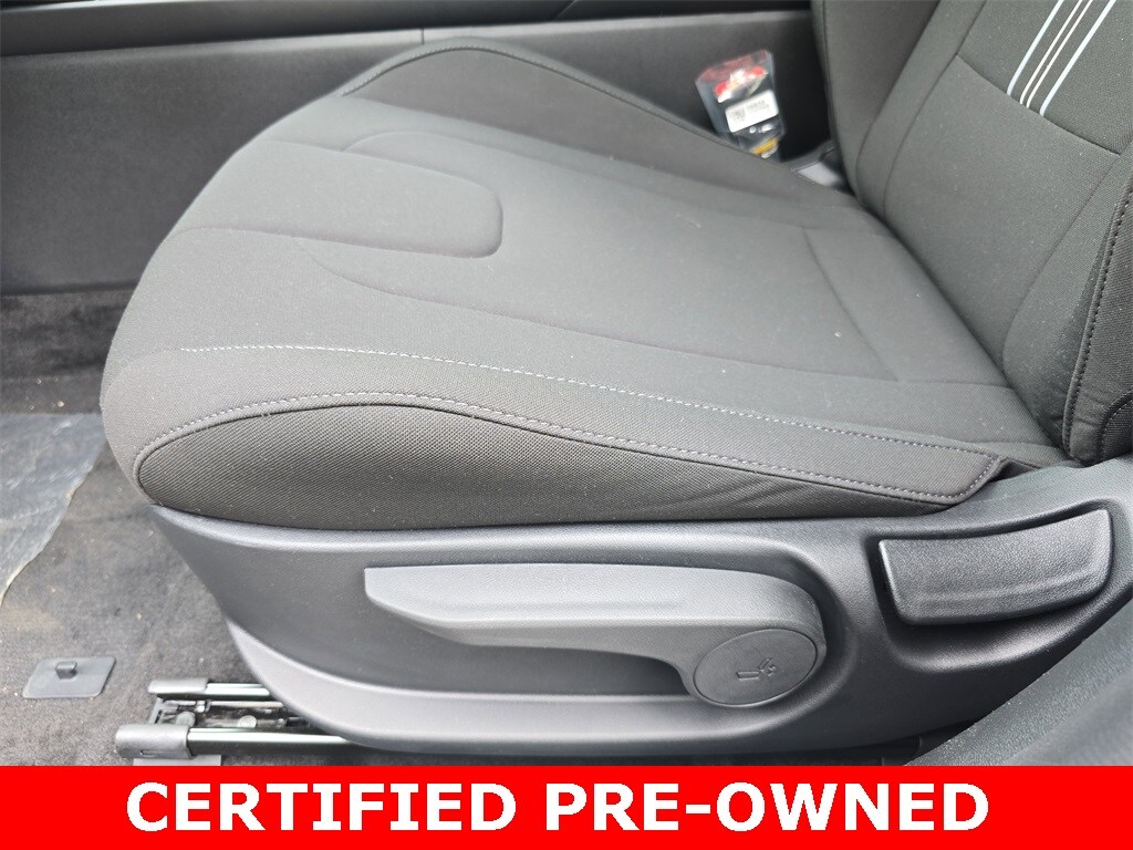 2025 Hyundai Elantra Blue - Photo 30