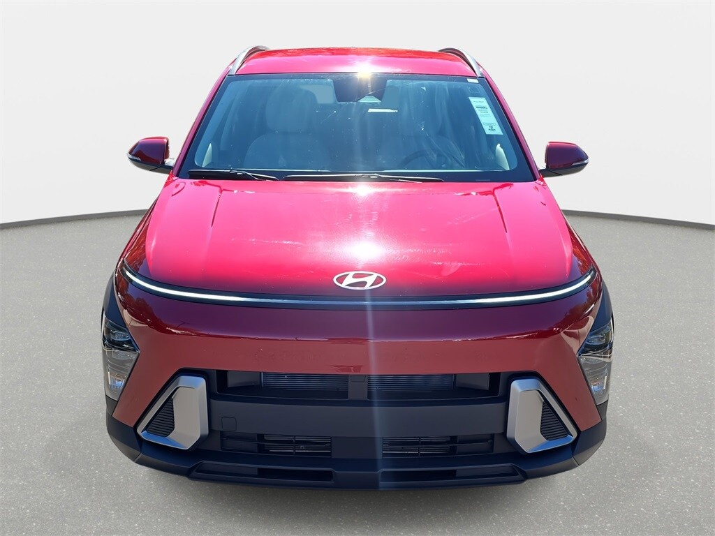 2025 Hyundai Kona SEL photo 2