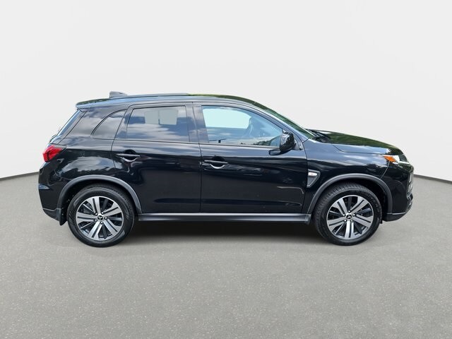 2023 Mitsubishi Outlander Sport ES photo 4