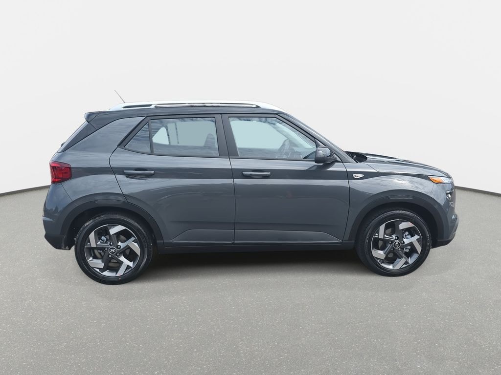 New 2026 Hyundai Venue SEL w/Two-Tone Roof SUV