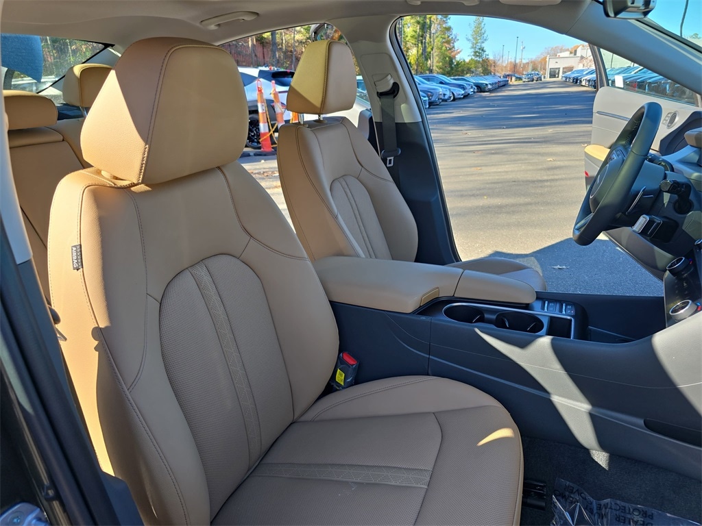 2025 Hyundai Sonata Hybrid Limited - Photo 10