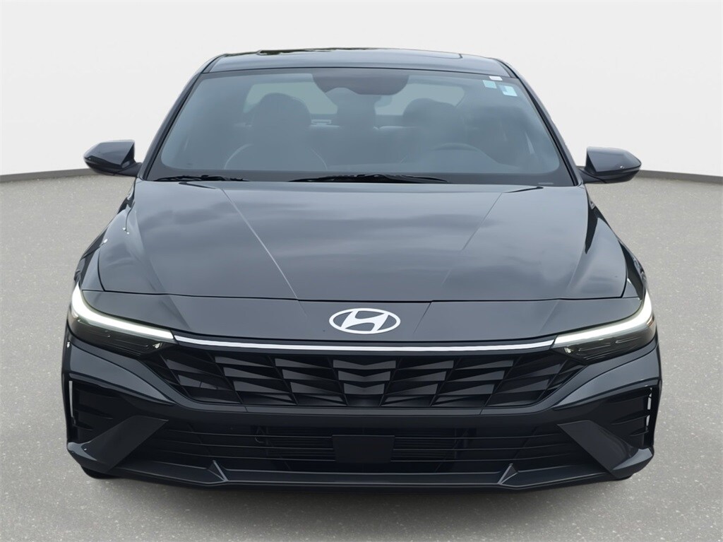 2025 Hyundai Elantra Hybrid Limited photo 2