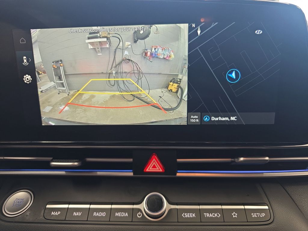 2025 Hyundai Elantra SEL - Photo 24