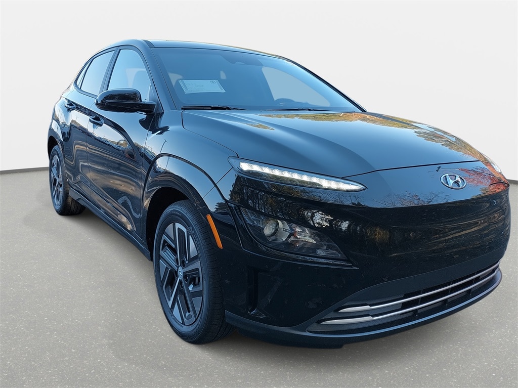New 2023 Hyundai Kona Electric SEL SUV