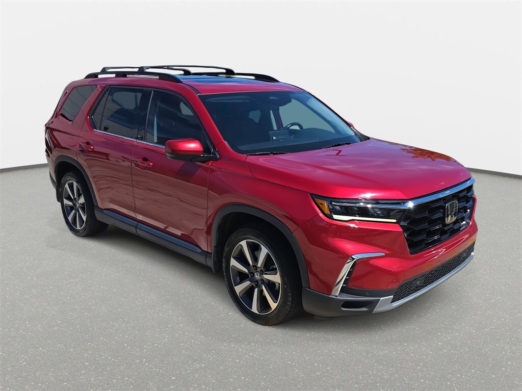 2023 Honda Pilot Touring photo 3