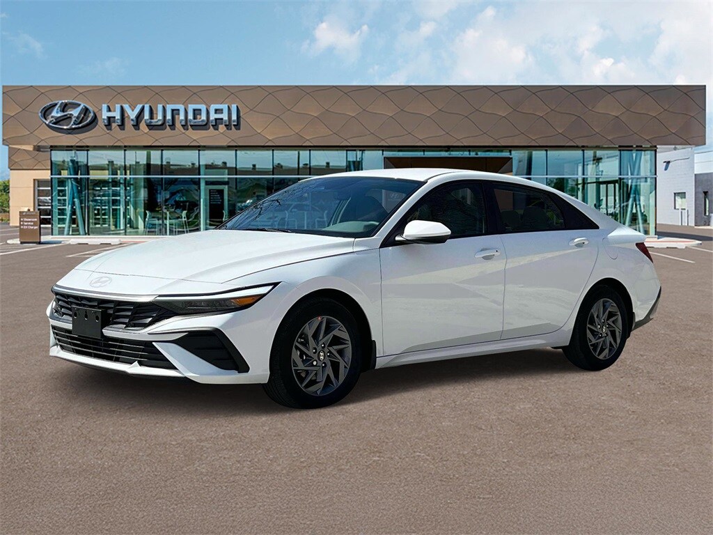 2025 Hyundai Elantra Blue photo 2
