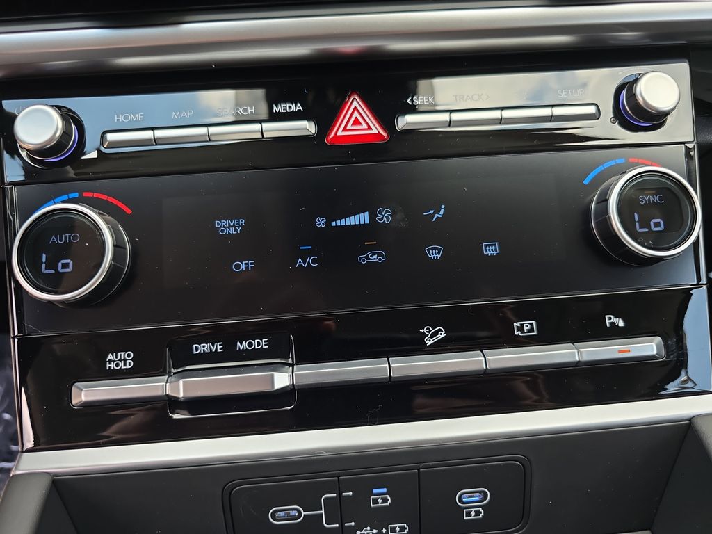 2026 Hyundai Santa Fe SE - Photo 22