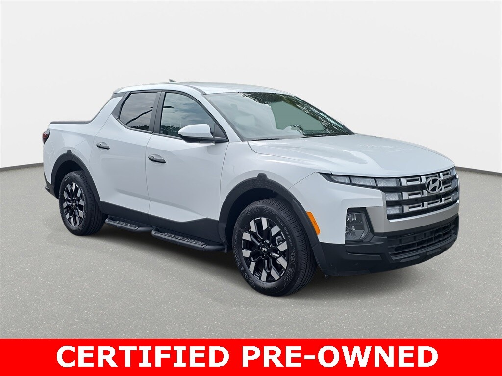 2025 Hyundai Santa Cruz SE photo 2