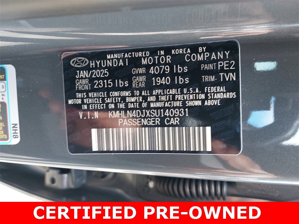 2025 Hyundai Elantra Limited - Photo 36