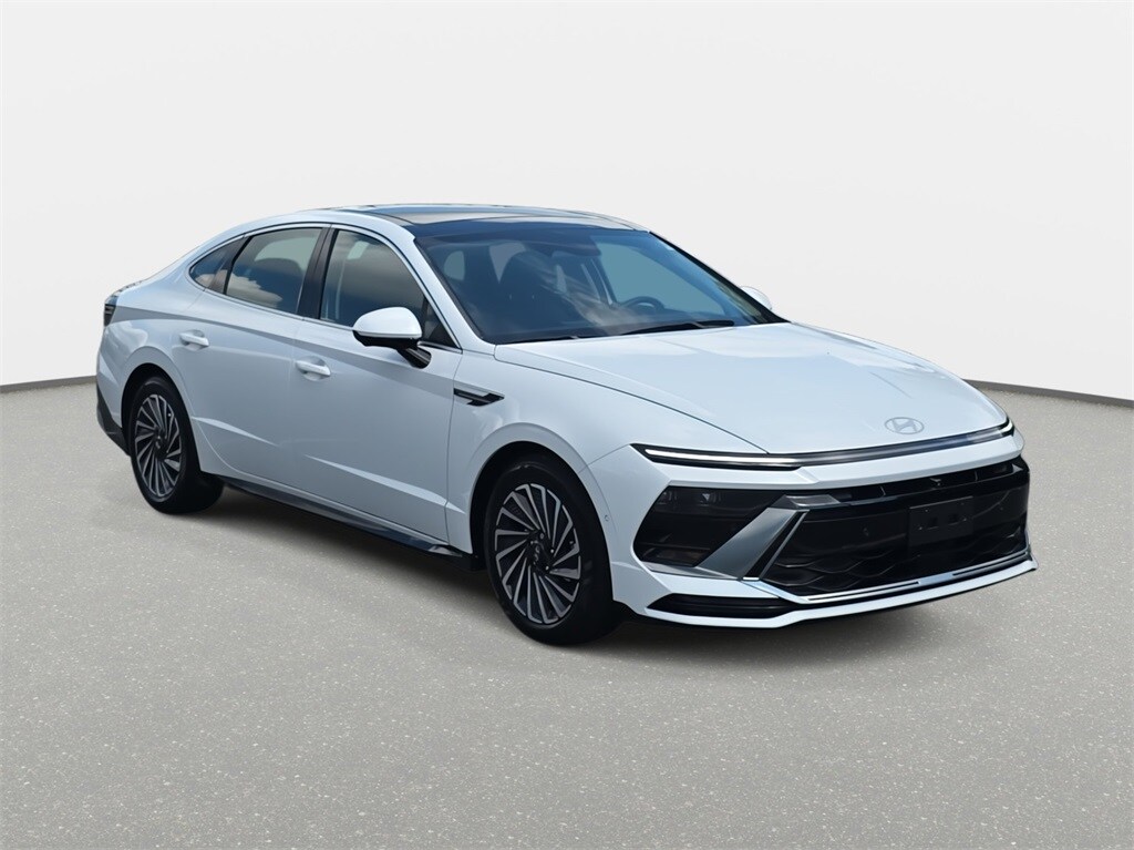 2024 Hyundai Sonata Hybrid Limited photo 3
