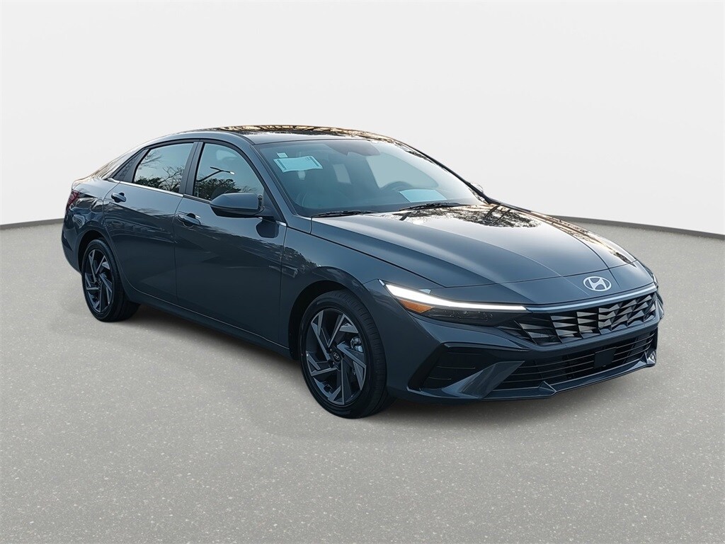 2025 Hyundai Elantra Hybrid Limited photo 3