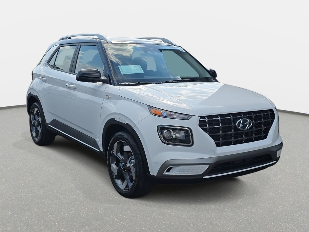 New 2026 Hyundai Venue SEL w/Two-Tone Roof SUV