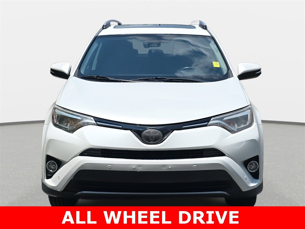 2017 Toyota RAV4 Limited photo 2