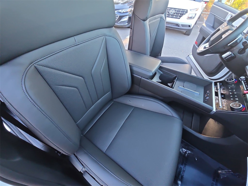 2025 Hyundai Santa Fe SEL - Photo 10