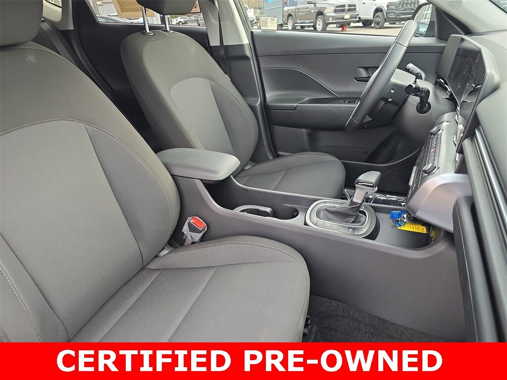 2025 Hyundai Kona SEL - Photo 10