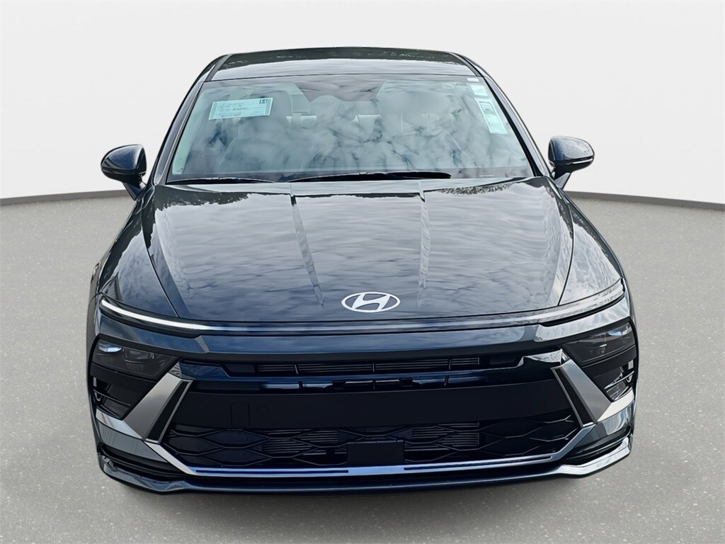 2026 Hyundai Sonata SEL Sport photo 2