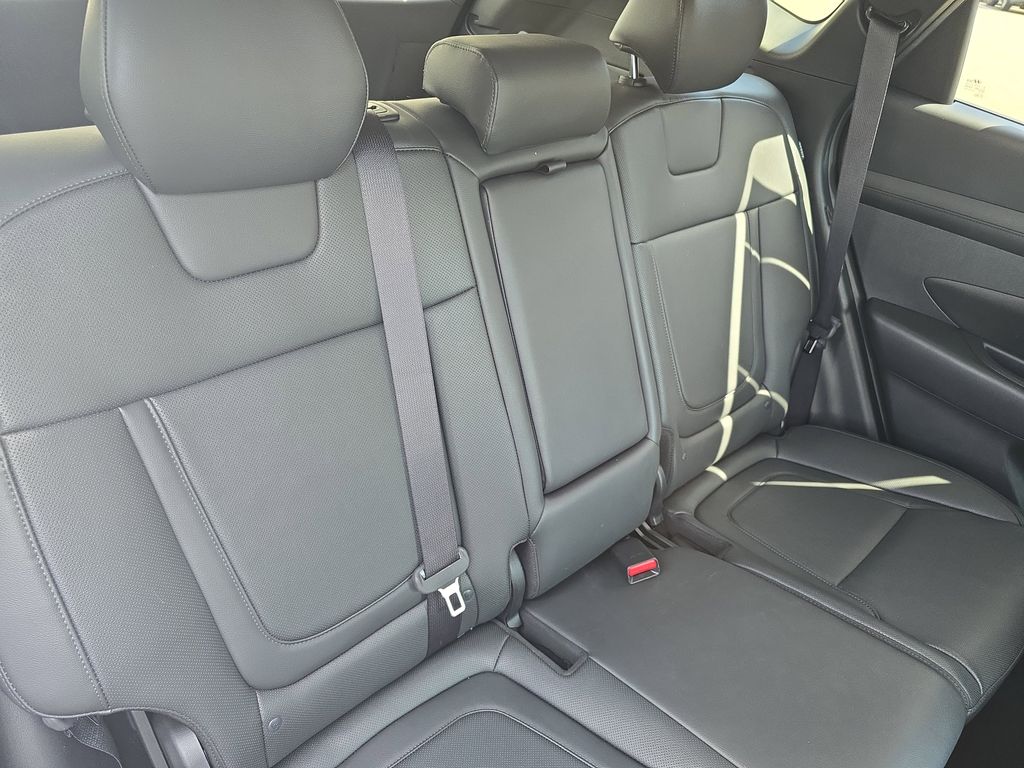 2025 Hyundai Tucson SEL Convenience - Photo 11