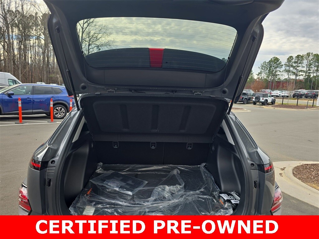 2025 Hyundai Kona SEL - Photo 13