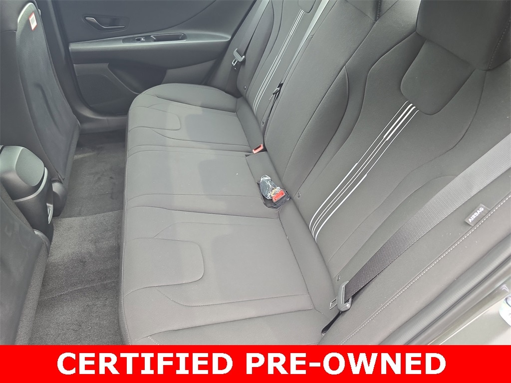 2025 Hyundai Elantra Blue - Photo 14