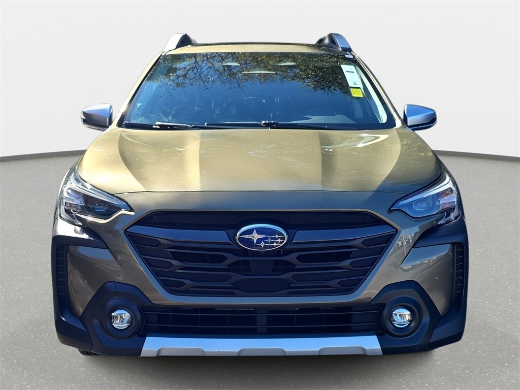 2023 Subaru Outback Touring photo 2