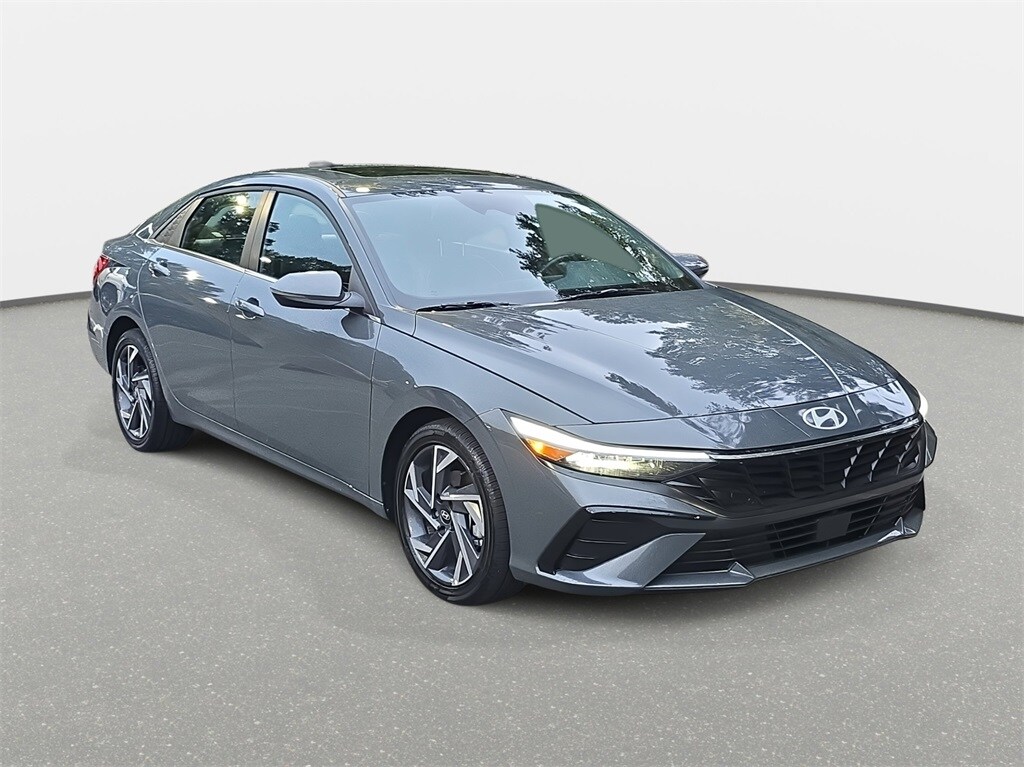 2025 Hyundai Elantra Hybrid Limited photo 3