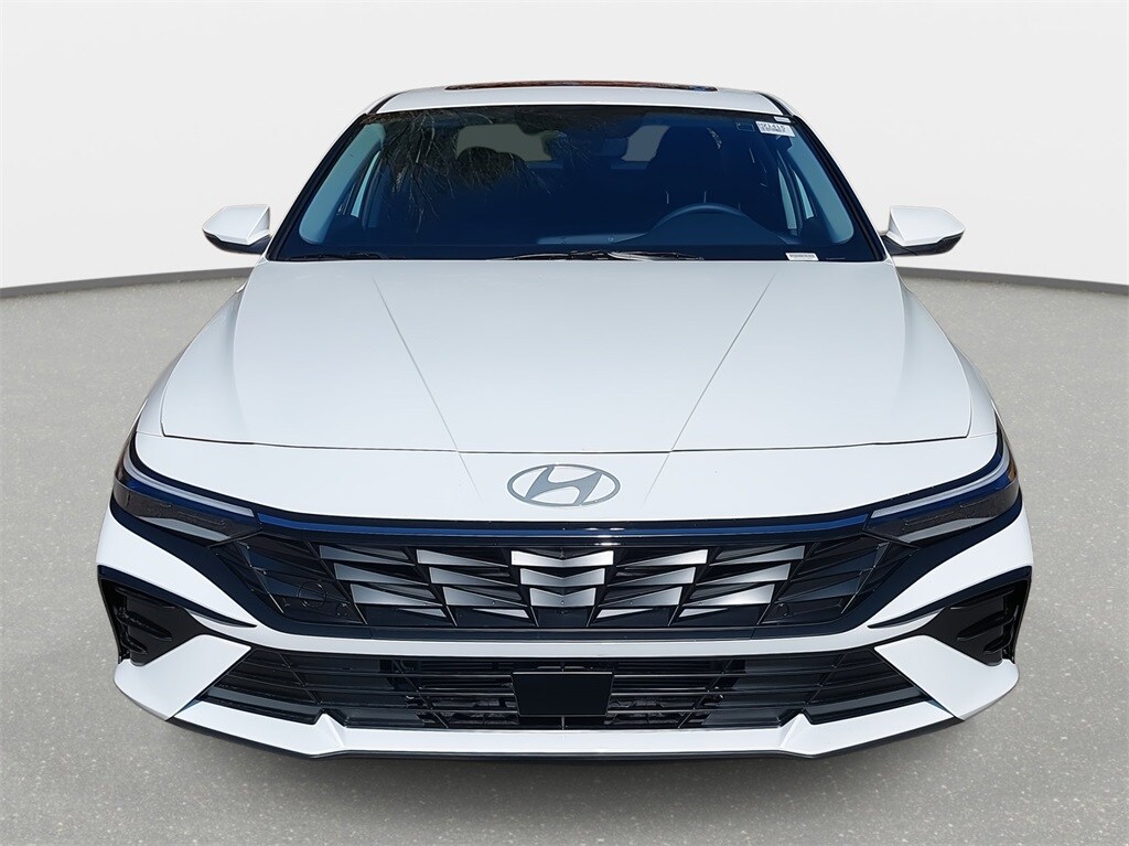 2025 Hyundai Elantra Hybrid Limited photo 2