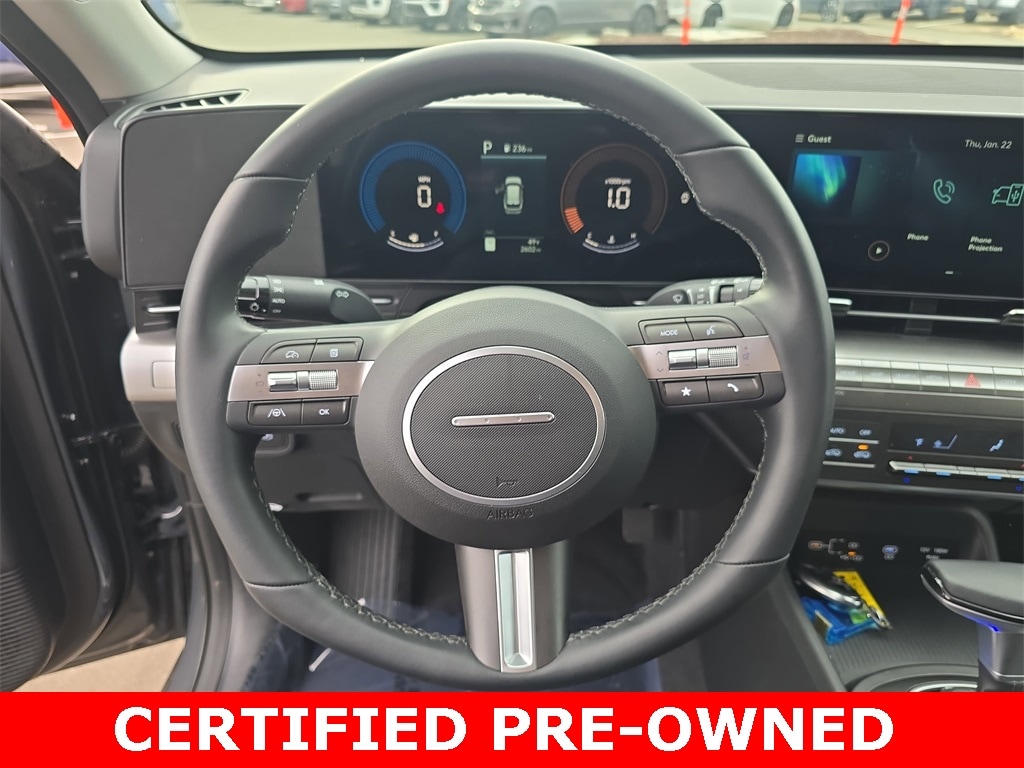 2025 Hyundai Kona SEL - Photo 17